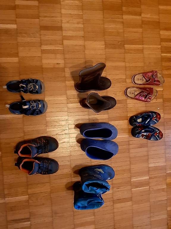 Schuhe für Jungen: Kinderschuhe Jungs Gr. 28 – Gebraucht aus Langendorf von KarinZum 3