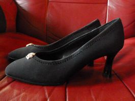 Fernando Pensato Pumps, Gr. 37,5,  schwarz