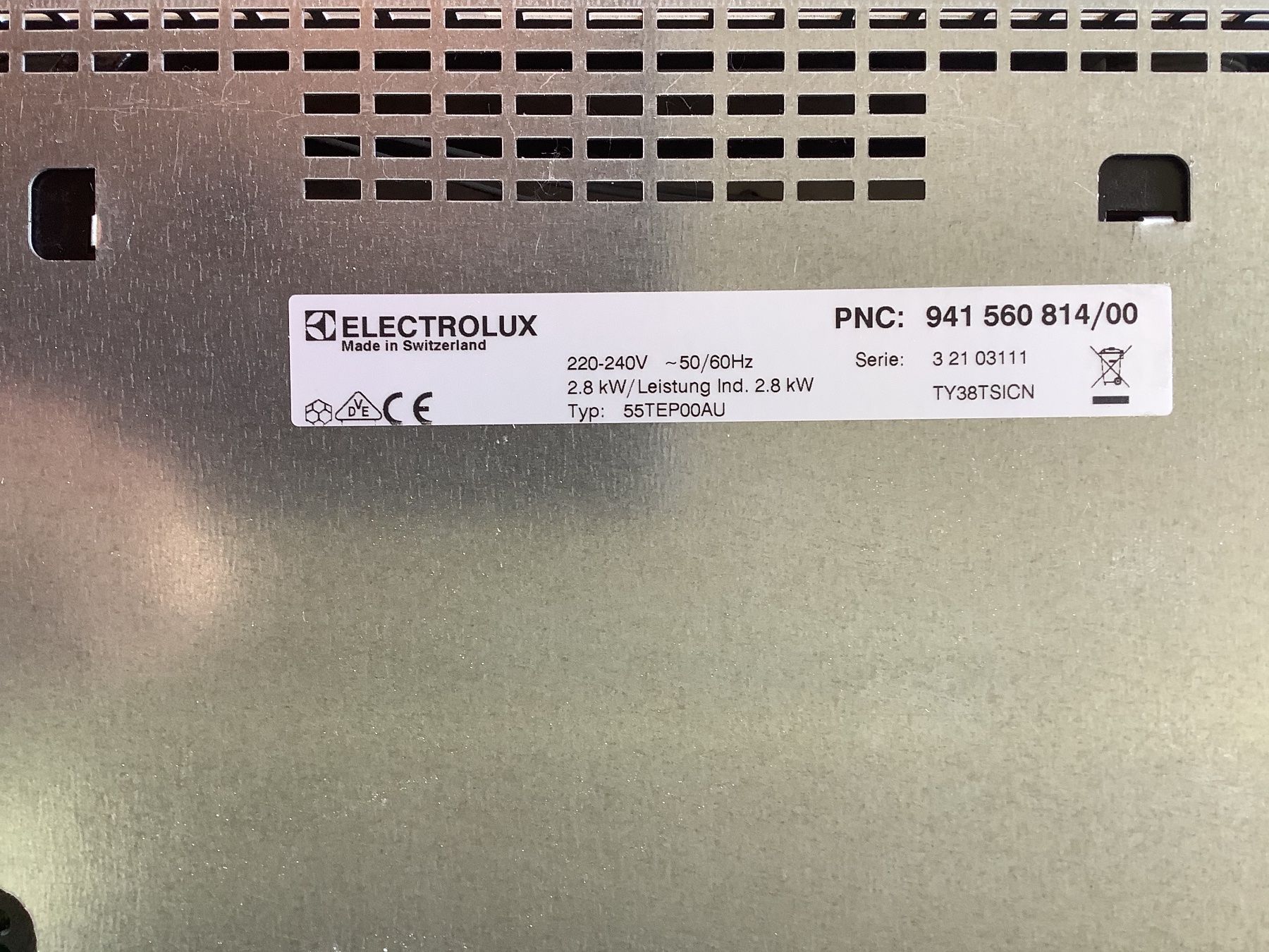 Cucine complete: Küchenabdeckung CNC 8mm + passende Geräte + Quooker – Usato da Bertschikon venduto da sdldv10 5