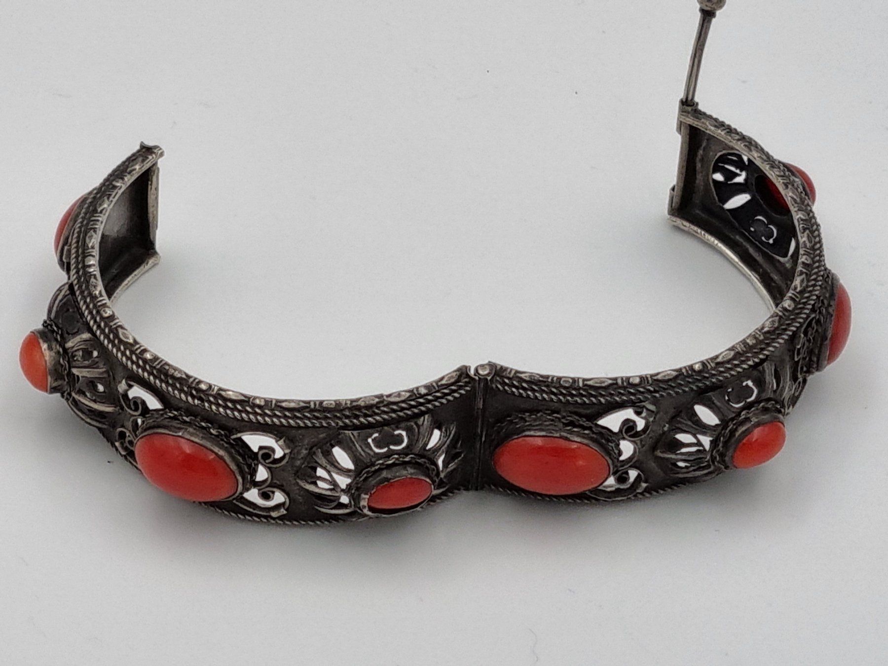 Bracciali & Braccialetti: Vintage Silber Armreif mit Korallen – Usato da Kölliken venduto da ter_lkc7 4