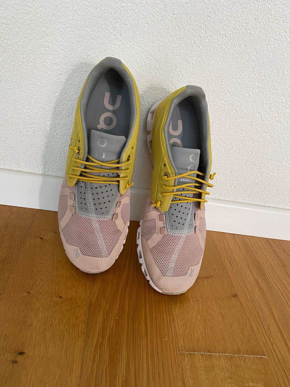 On Scarpe da uomo: ON CLOUD GR 40,5(FAST NEUWERTIG )AB 1 FRANKEN – Usato da Zürich venduto da Fashionparade 2