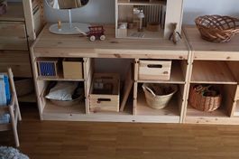 Ikea Trofast Regalrahmen mit Holzboden