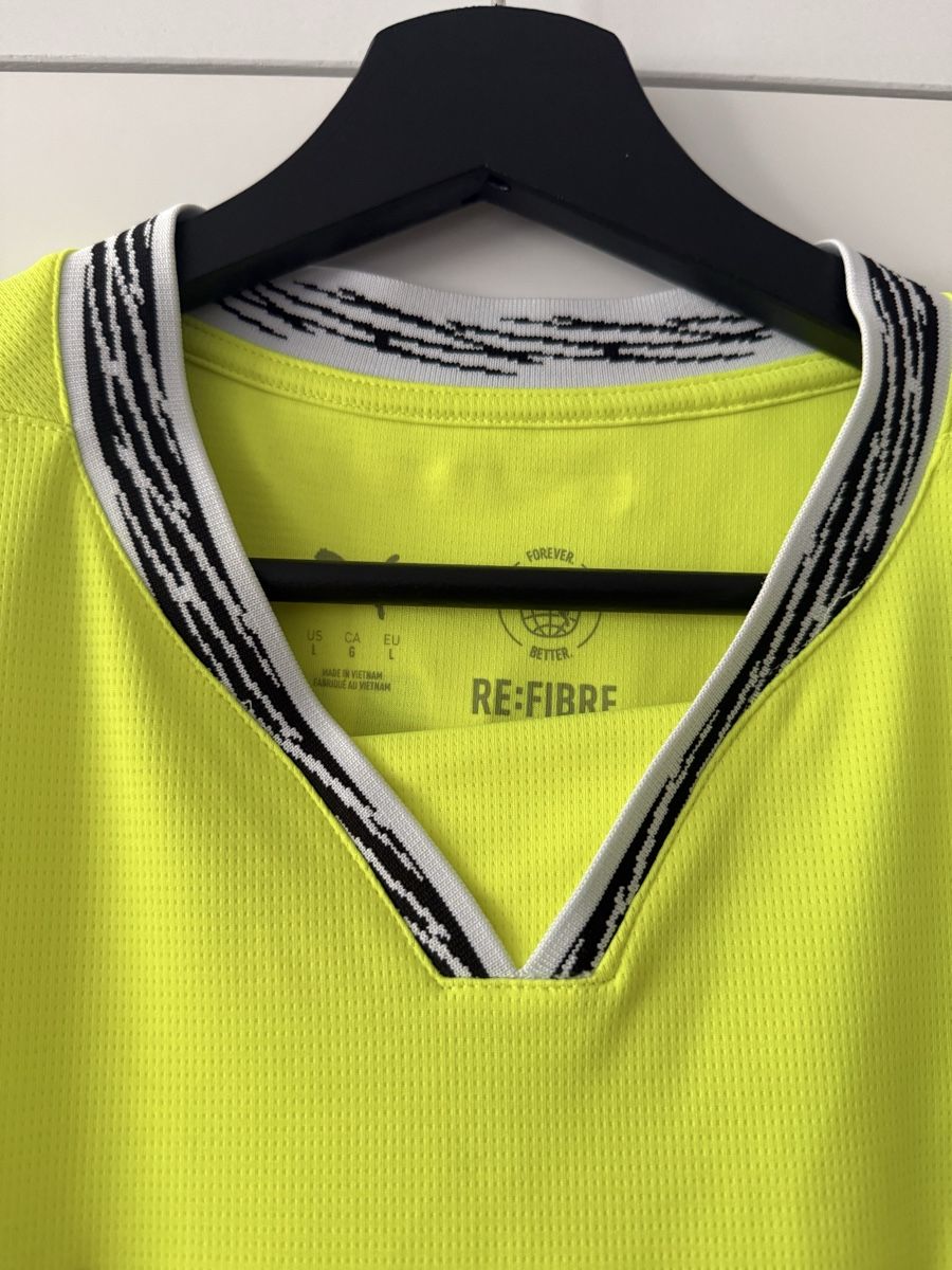 BVB Canottiere & Pantaloni: BVB Dortmund Spezialtrikot 24/25 L – Usato da Glattpark(Opfikon) venduto da Sonyc 1