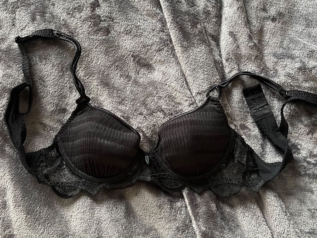 Altra biancheria intima: New Lejabi lingerie – Nuovo (secondo la descrizione) da Chêne-Bougeries venduto da Seetooyoo