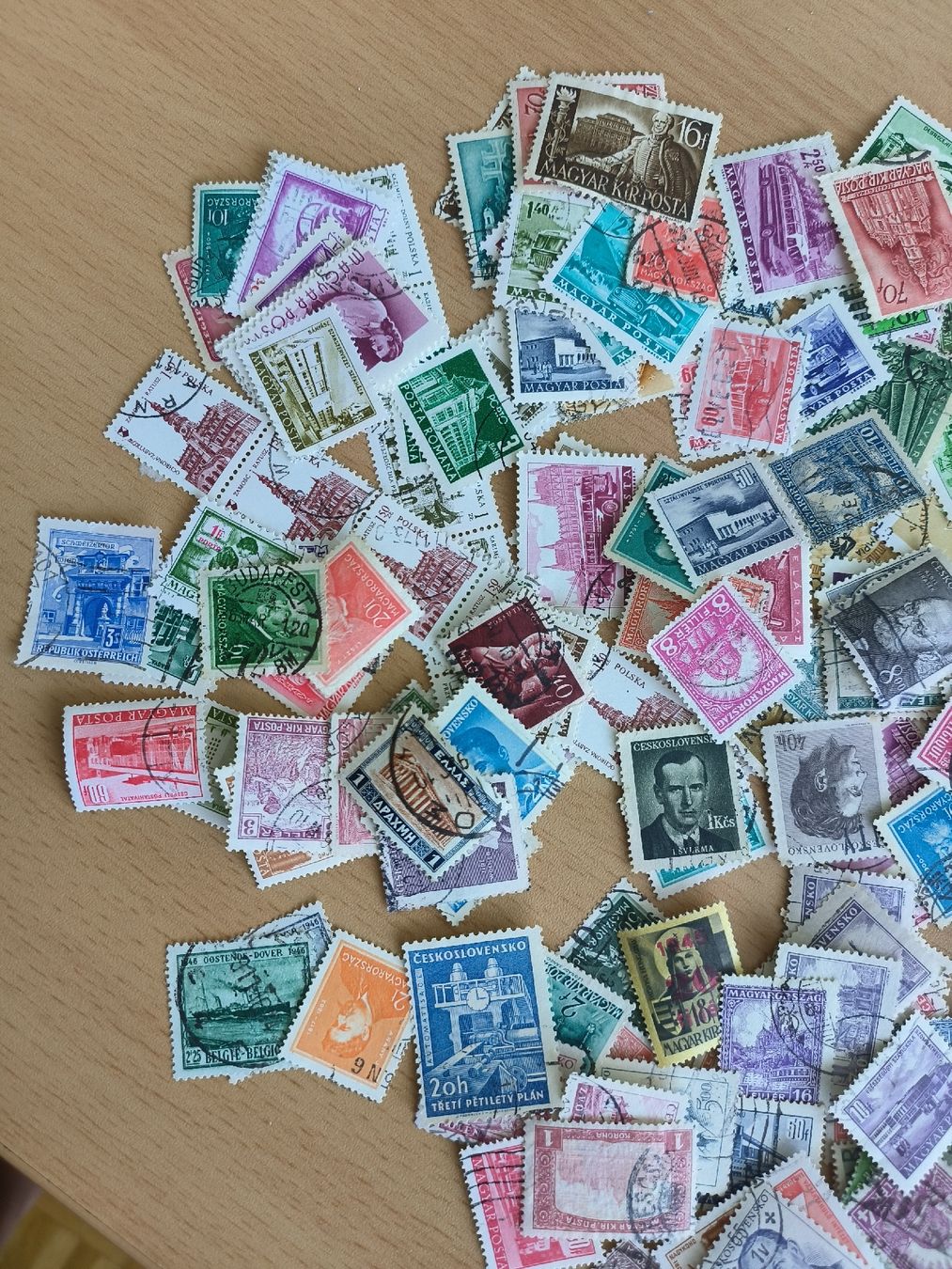 Tutti i francobolli: Briefmarken Sammlung Ungarisch – Usato da Aesch BL venduto da Machsbesser 2