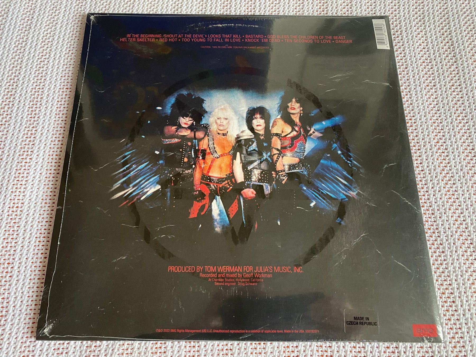 Dischi in vinile: Mötley Crüe – Shout At The Devil / LP – Nuovo (secondo la descrizione) da Basel venduto da Dinosauce 2