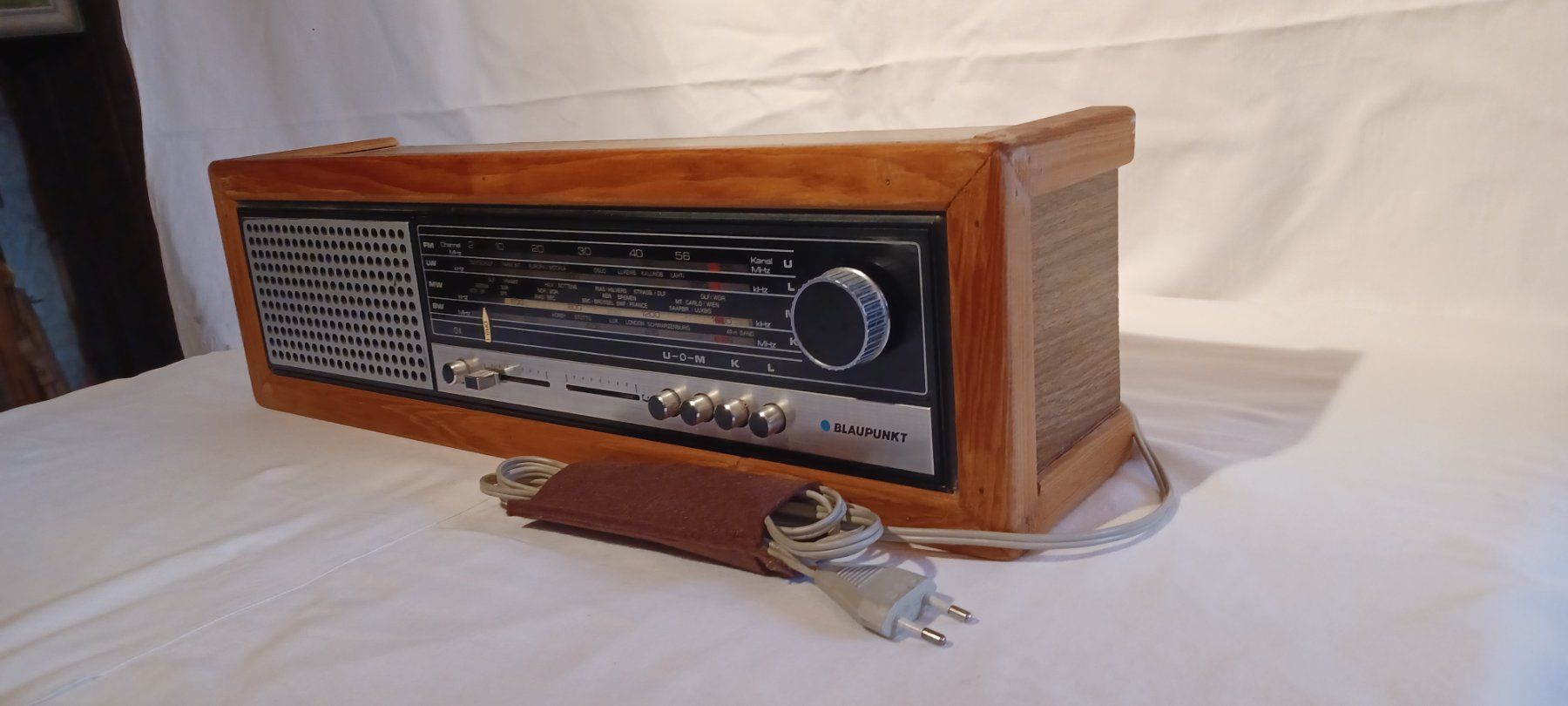 Blaupunkt Radios: Radio vintage – Defekt aus Neuchâtel von kab 1