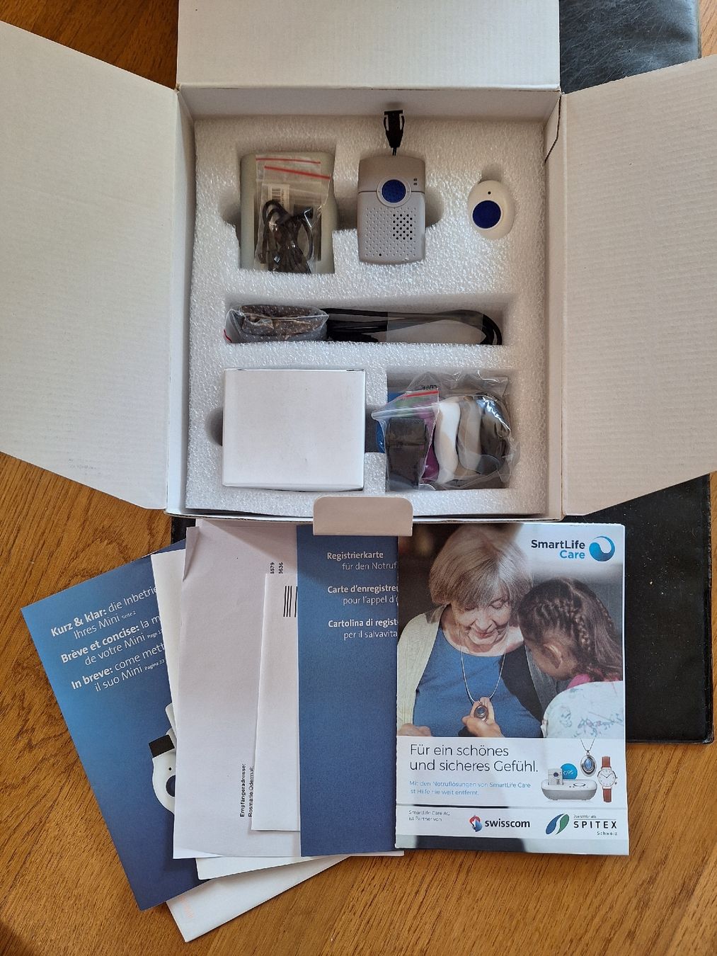 SmartLife Care Sistemi d'allarme: Smartlife care mini – Nuovo e nell'imballaggio originale da Genolier venduto da Antoine30 1