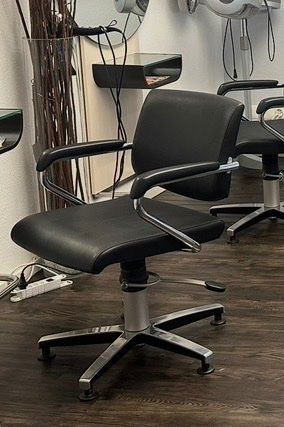 Sedie: Coiffeur Einrichtung – Usato da Frenkendorf venduto da Katrin02 6