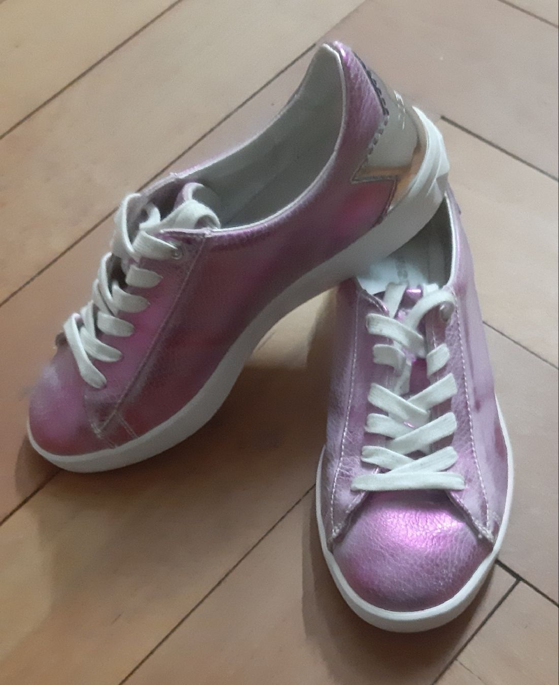 Diesel Scarpe da donna: DIESEL sneakers LEDER -Gr.38 – Nuovo (secondo la descrizione) da Zürich venduto da Venecia25 1