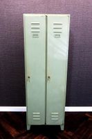 Toller Garderobenschrank 1960 aus Indust