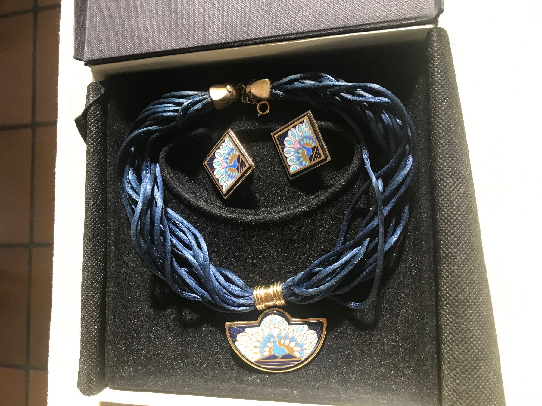 Colliers: Michaela Frey Schmuckset , Halskette und Ohrclips – D'occasion à Wettingen par Andres54 8