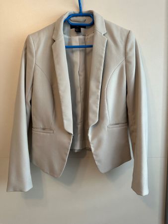 Eleganter Blazer in beige, Grösse 36, H&M
