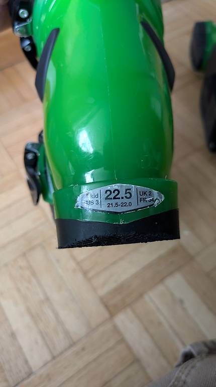 Schuhe für Jungen: Skischuhe f. Kinder, EU 34 bis 36 – Gebraucht aus Zollikofen von Serious 1