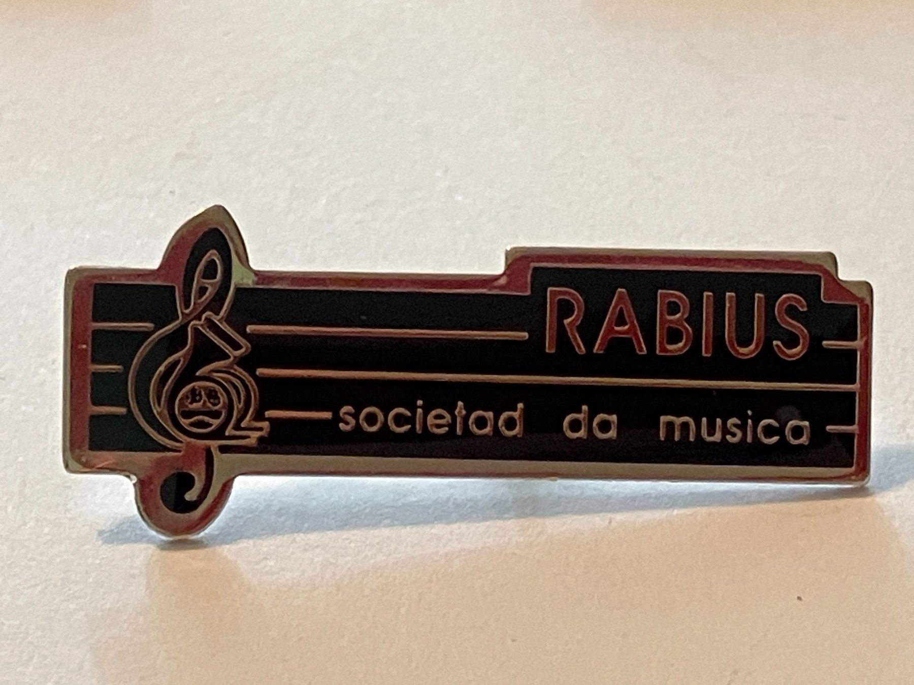 Placchette & Badge: 1 Pin Rabius societad da musica – Usato da Basel venduto da djwwpp