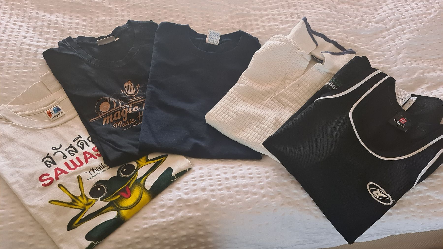T-shirt: herren tshirts L – Usato da Aarau venduto da pafiro