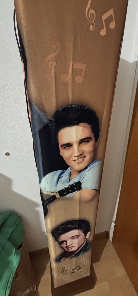 Lampade: Elvis Presley Stehleuchte – Nuovo (secondo la descrizione) da Zürich venduto da Lee_z8vs 1