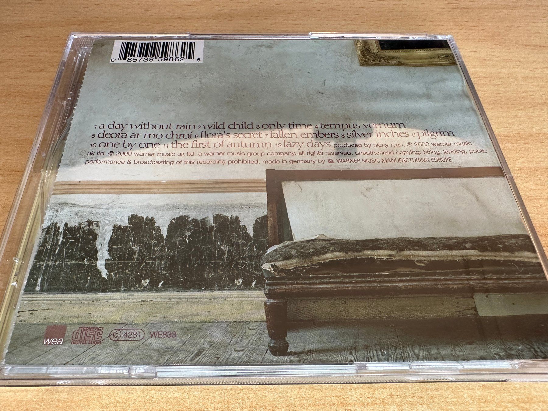 CD: Enya – A Day Without Rain – Usato da Rikon im Tösstal venduto da Alpenmutz 1