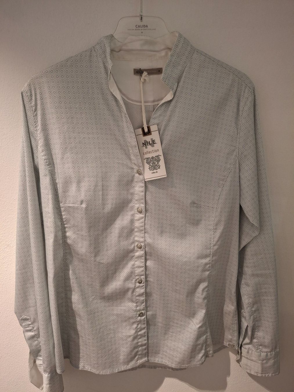 Camicette: Nile bluse – Nuovo e nell'imballaggio originale da Oberhofen am Thunersee venduto da katka99