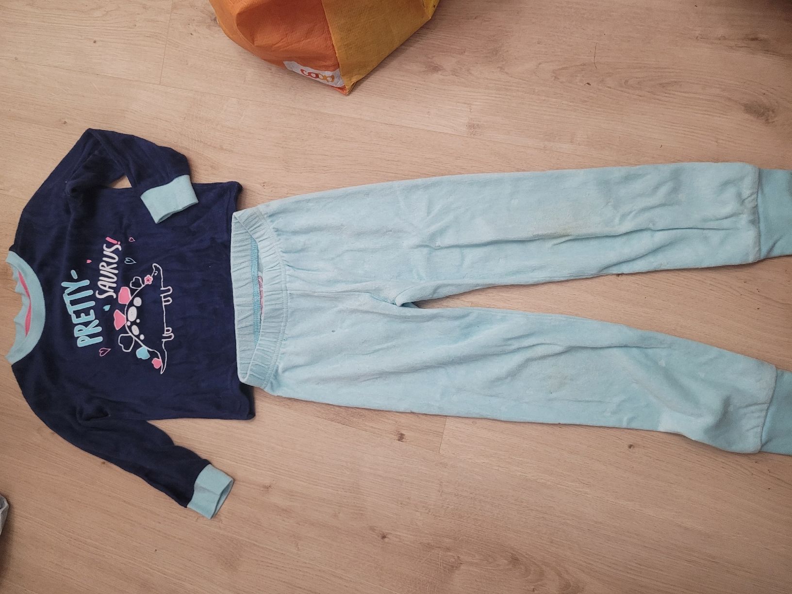 Pigiama & Simili: Pyjama Gr. 110/116 – Usato da Lupsingen venduto da sta_wgg5