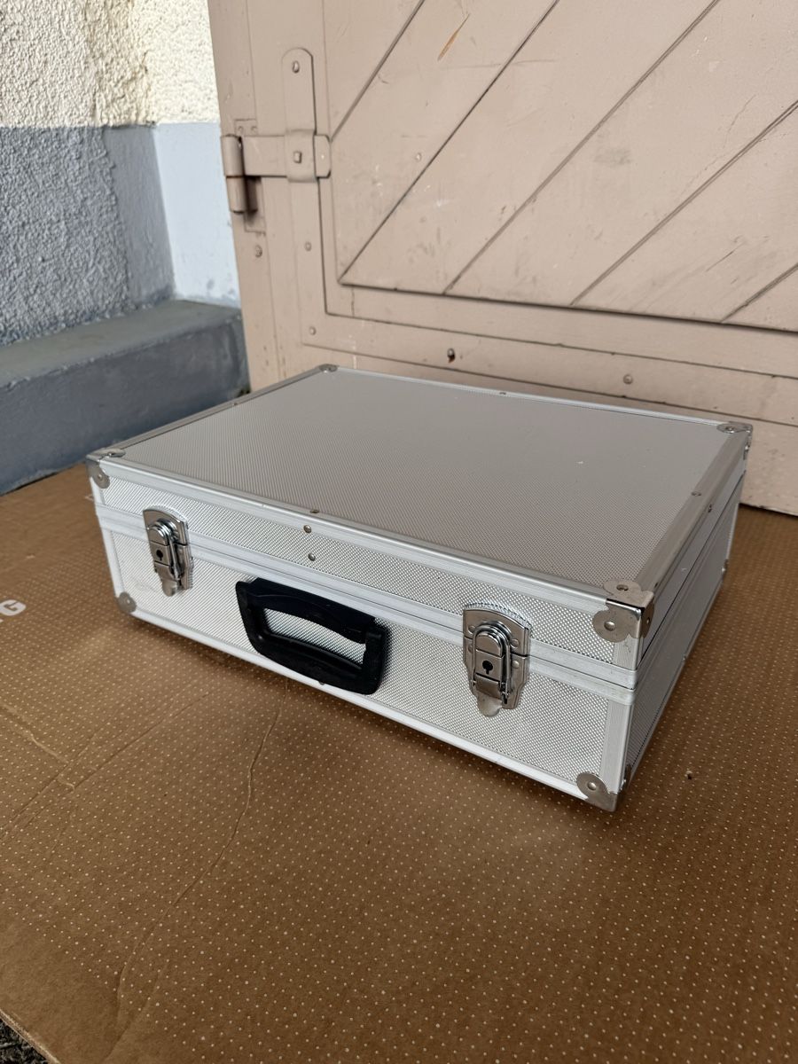 Valises de voyage: Alu Koffer – D'occasion à Belp par ch1999 3