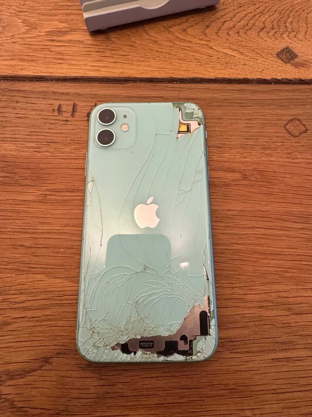 Apple Handys / Smartphones: iPhone 11 64GB – Gebraucht aus Adliswil von Busys 3