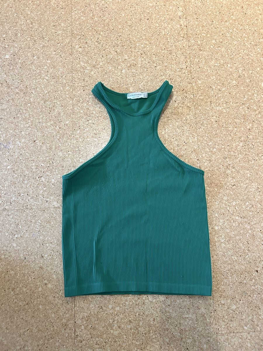 Stradivarius Top: grünes top – Usato da Schmitten FR venduto da let_k9yc