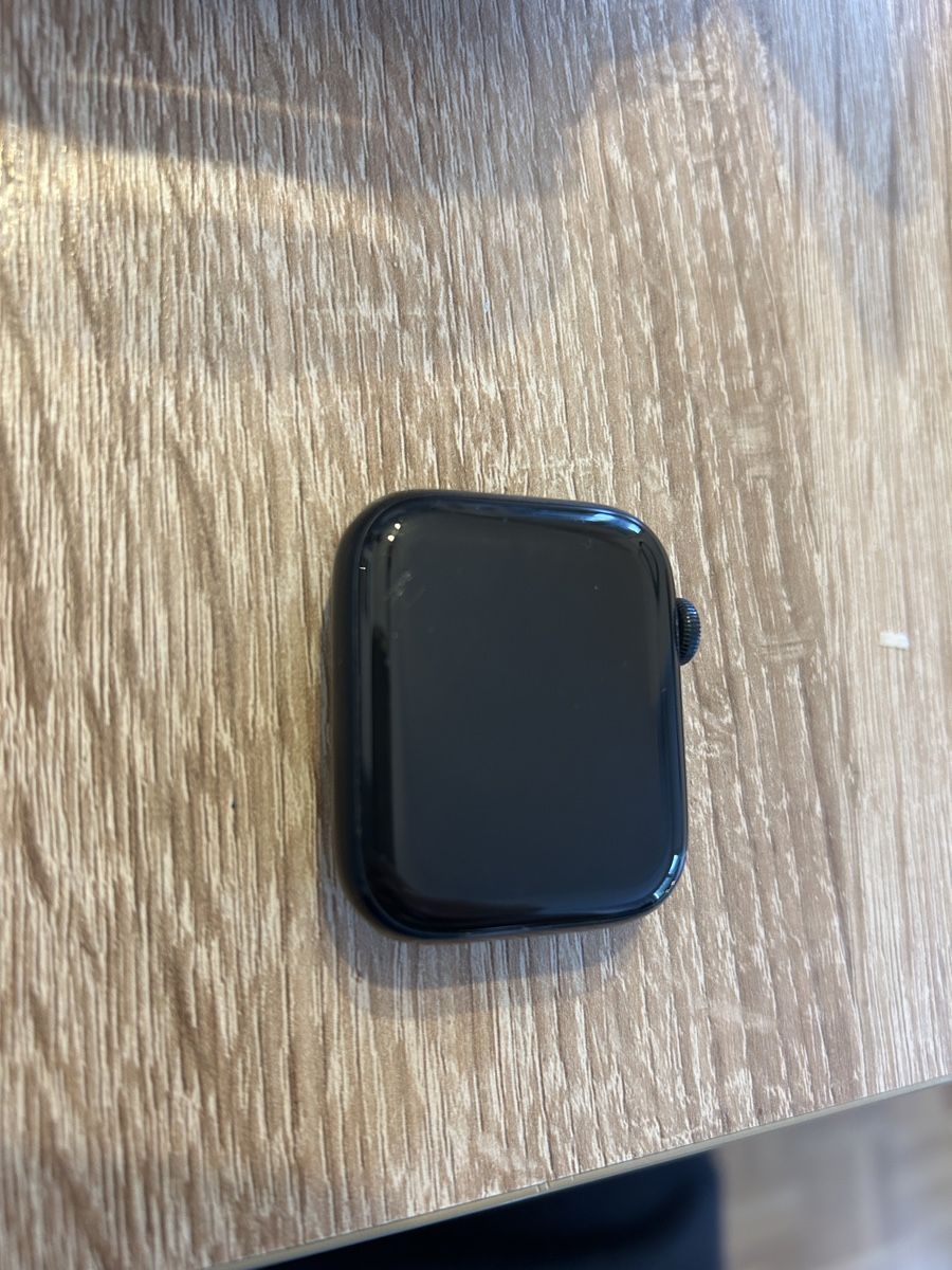 Apple Smartwatch: Apple Watch SE 2 44mm – Usato da Uznach venduto da jir_j7g7 2