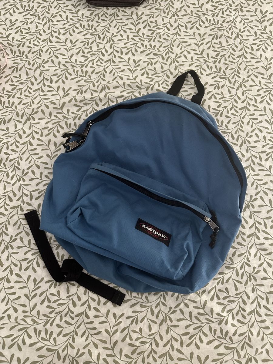 Eastpak Rucksäcke: Sac à dos Eastpak – Gebraucht aus Genève von AuTuMnLoveR