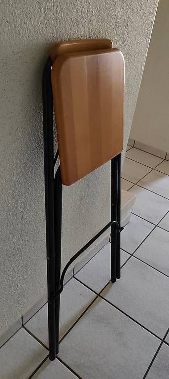 Hochstühle: Chaise de bar – Gebraucht aus Montbrelloz von laz_2nsl 2