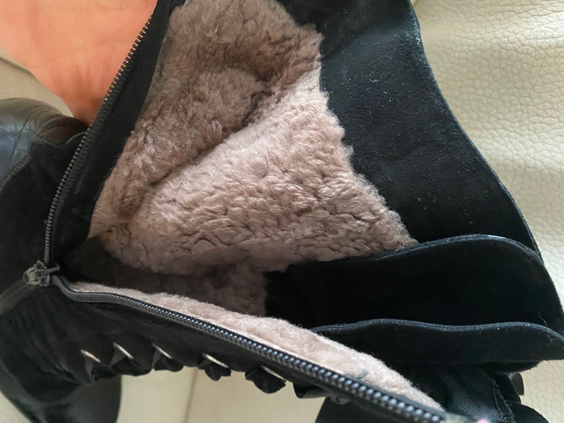 Scarpe da donna: Suede high heel boots – Usato da Zürich venduto da Yuece 3