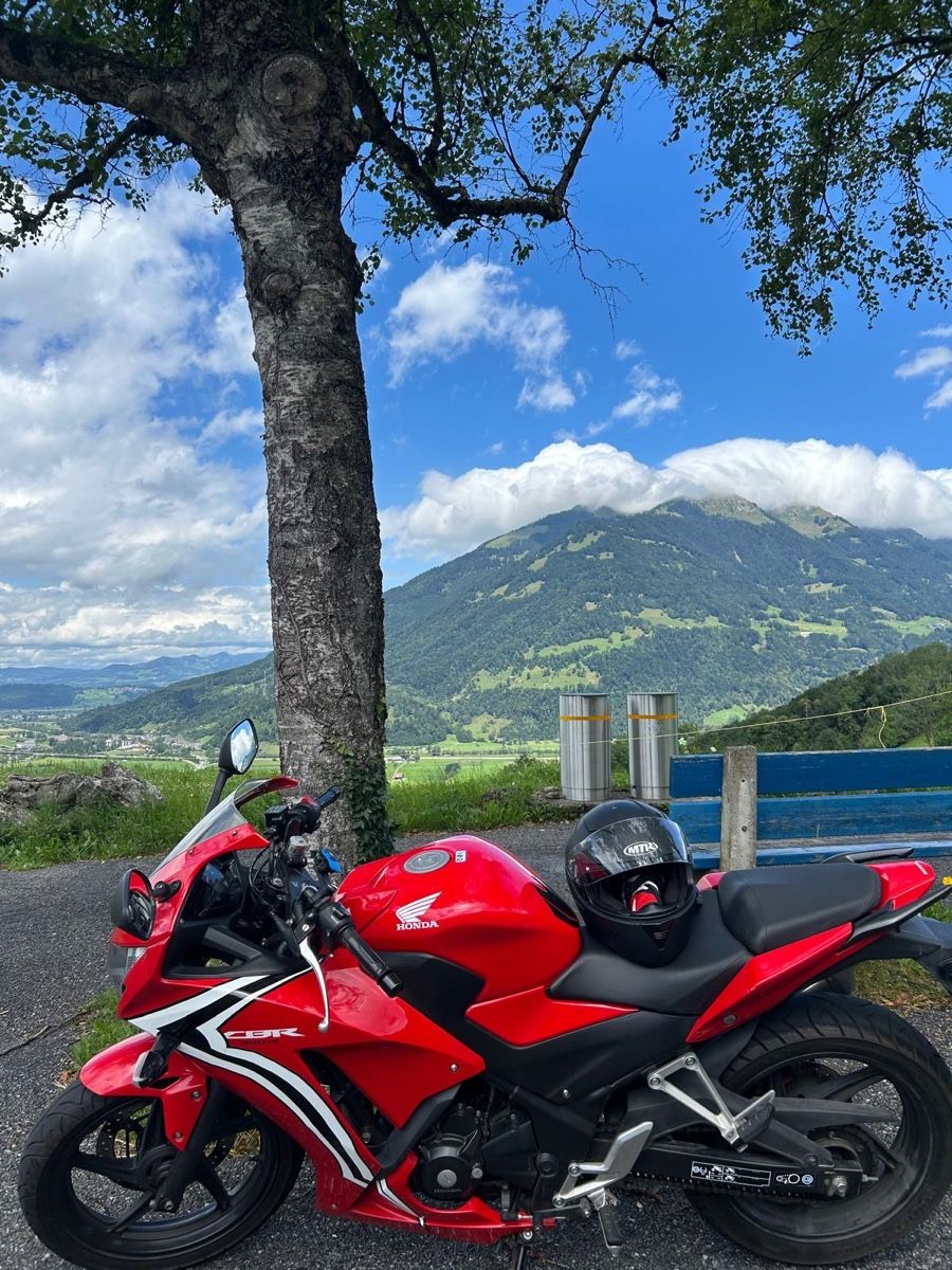 Honda Strasse: Honda CBR300 RA – Gebraucht aus Flumserberg-Portels von nca_f79x