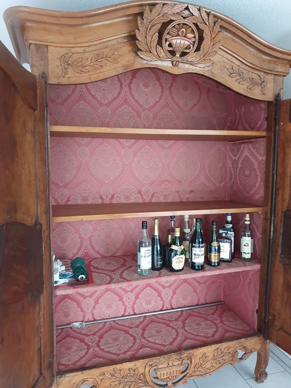 Schränke: ANTIKE LOUIS XV SCHRANK – Gebraucht aus Dietikon von brocki-eyra 7