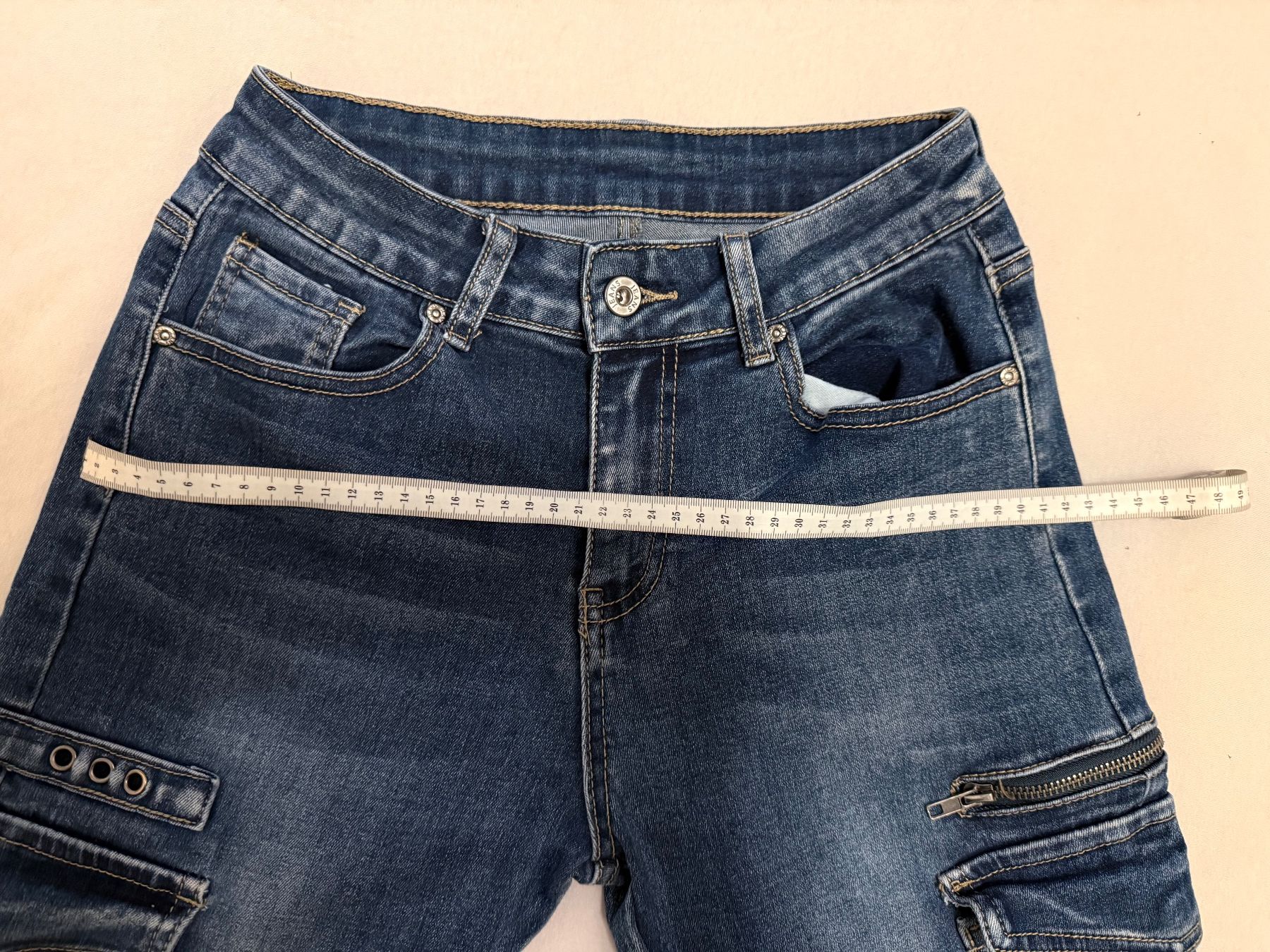 Jeans: Jeans  con tasche – Neu (gemäss Beschreibung) aus Bellinzona von bul_mvy5 2