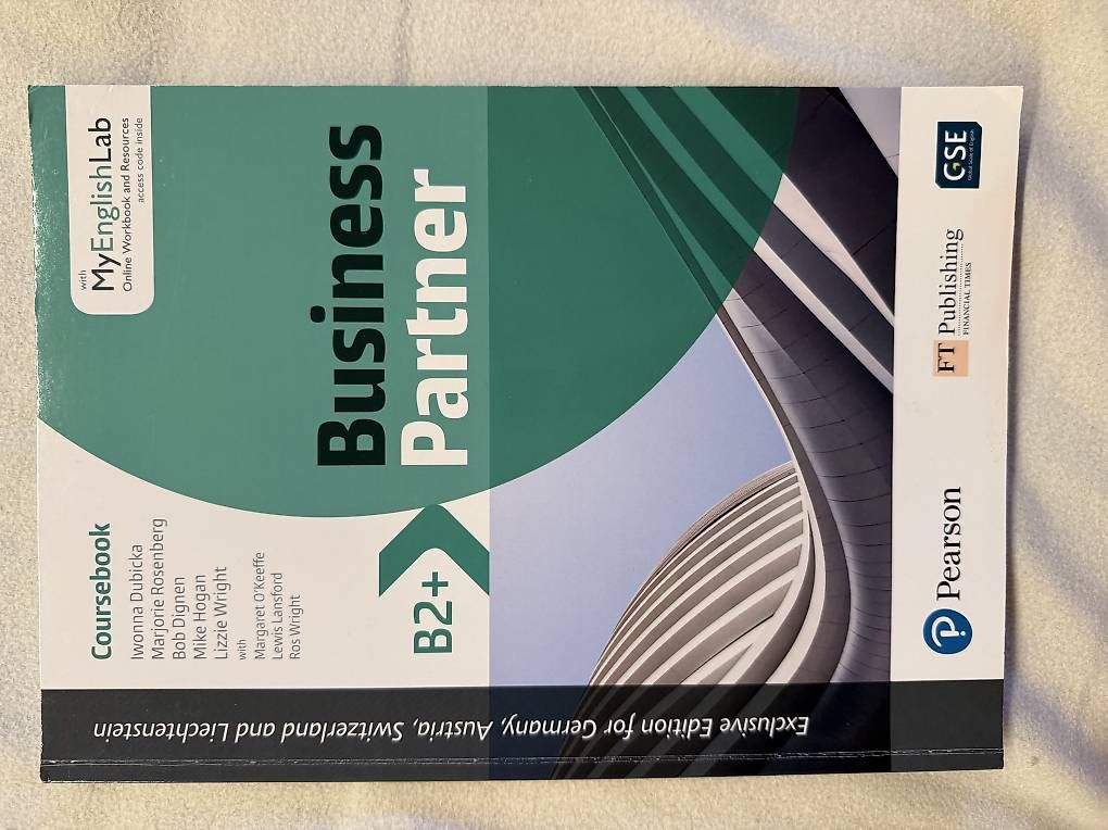 Livres: Lehrmittel Englisch B2+ Coursebook – D'occasion à St. Antönien par Schlomiflohmi