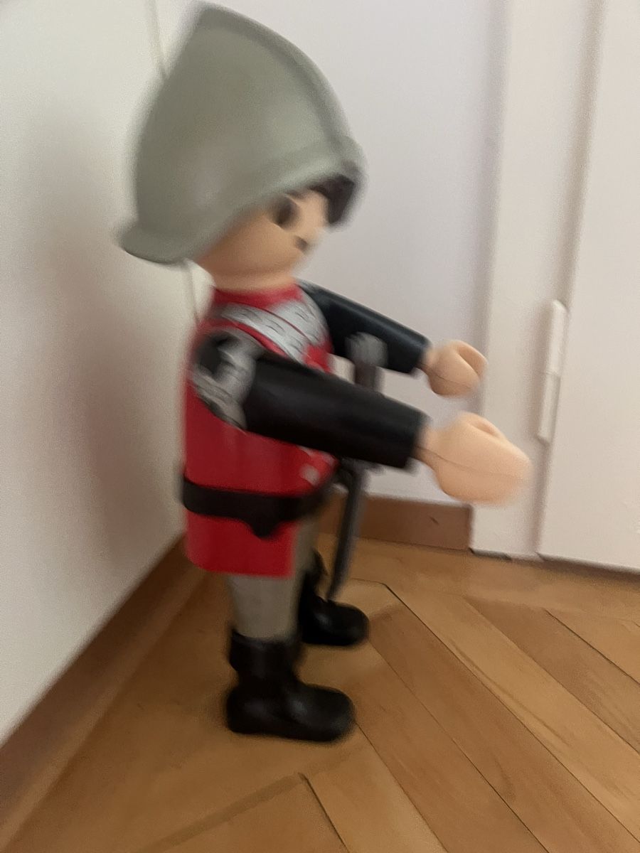 Playmobil Giocattoli: Grosse Playmobil Ritter Werbefigur 62cm – Usato da Wabern venduto da Housi78 1