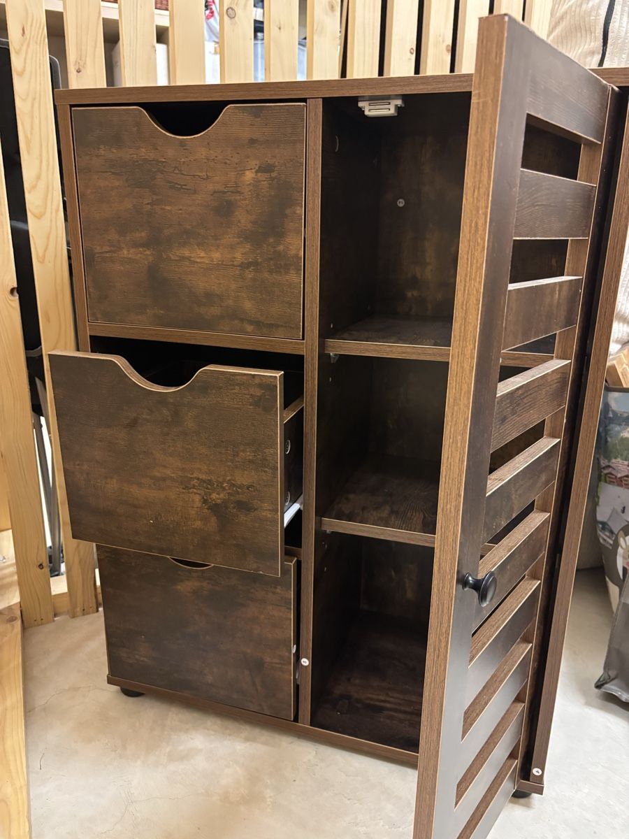 Commodes: Kommode – Neuf (Voir description) à Düdingen par Valeriie 1