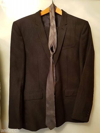 Neuwertiger edler Herren Burberry London Anzug Grösse 48 / M