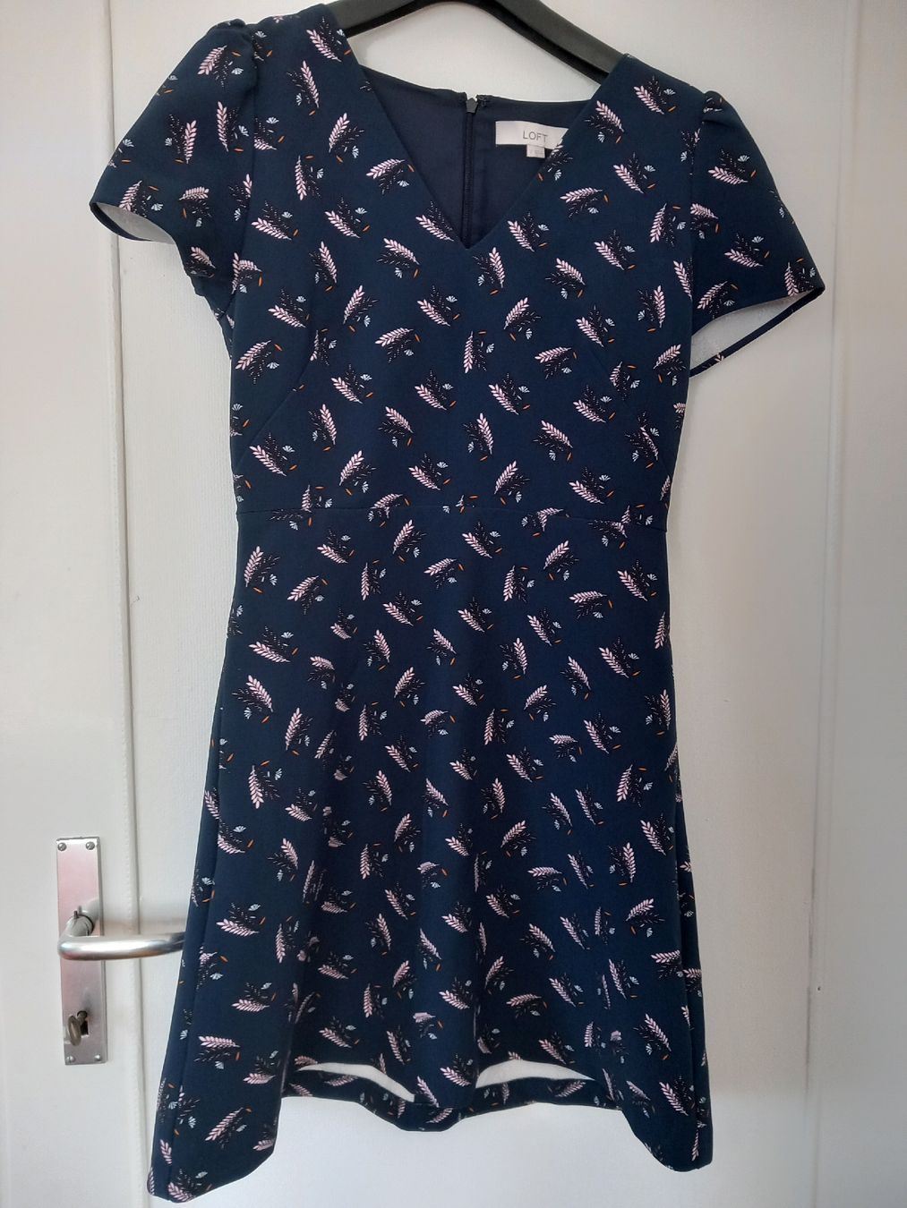 Vestiti: Robe bleu marine Loft- taille 36 – Nuovo (secondo la descrizione) da Lausanne venduto da jess090 1