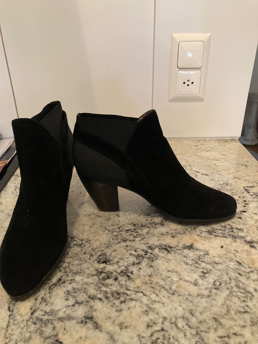 Scarpe da donna: Wildleder Stiefelette – Usato da Lufingen venduto da Montreux 1