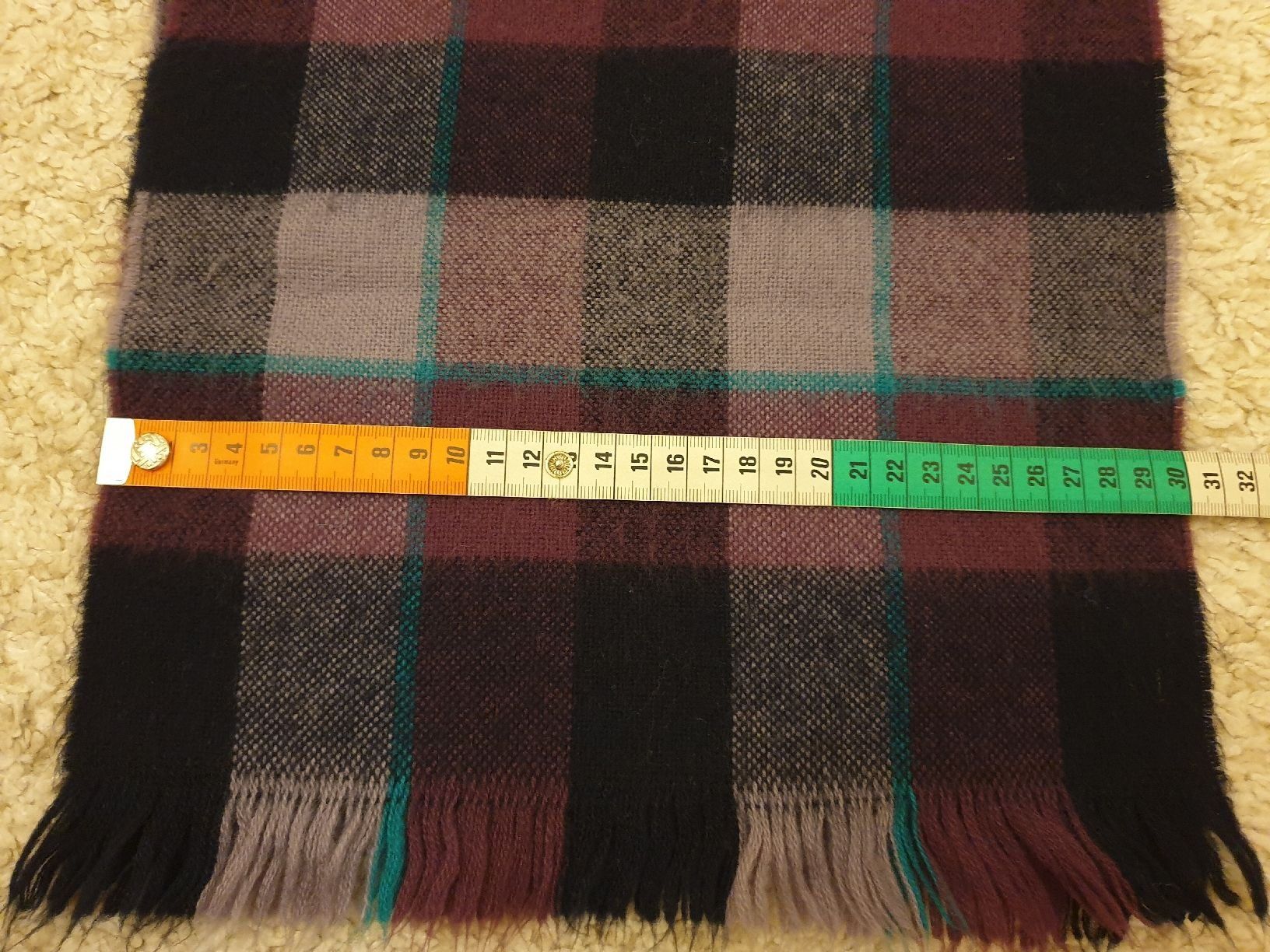 Sciarpe: Écharpe excellent état 30x130cm – Nuovo (secondo la descrizione) da Sugiez venduto da RicardoStoleMyData 1