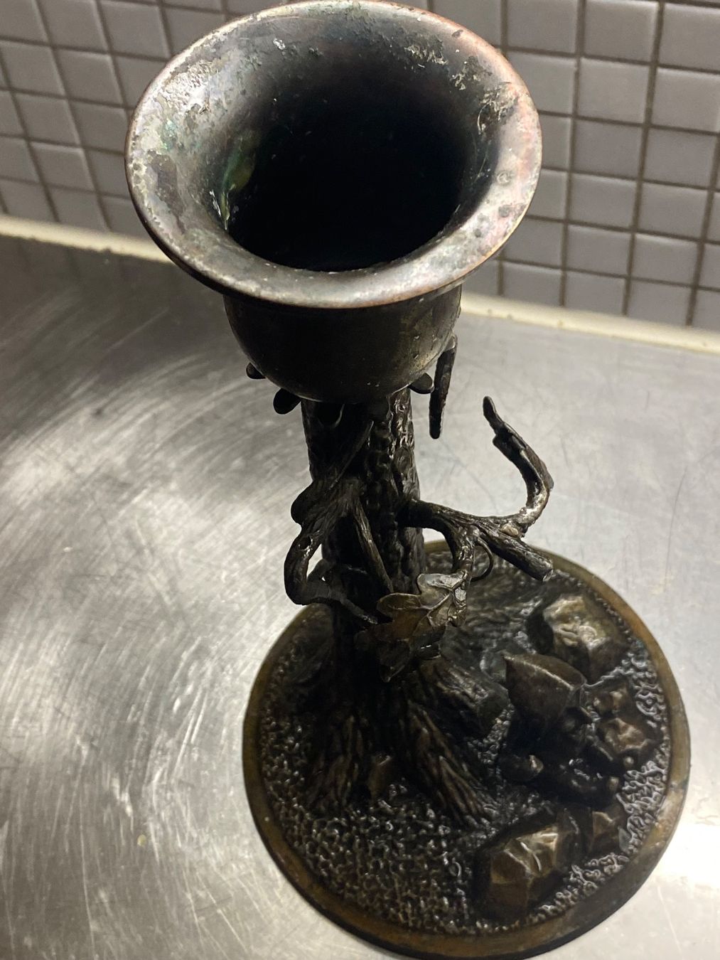 Portacandele: Kerzenständer Bronze mit Zwerg, Baumstammmotiv – Usato da solothurn venduto da soko75 8