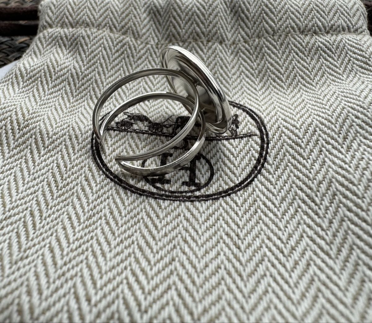 Hermès Anelli: Bague Clou de Selle Hermès acier - argent massif – Nuovo (secondo la descrizione) da Neuchatel venduto da mar_9blm 4