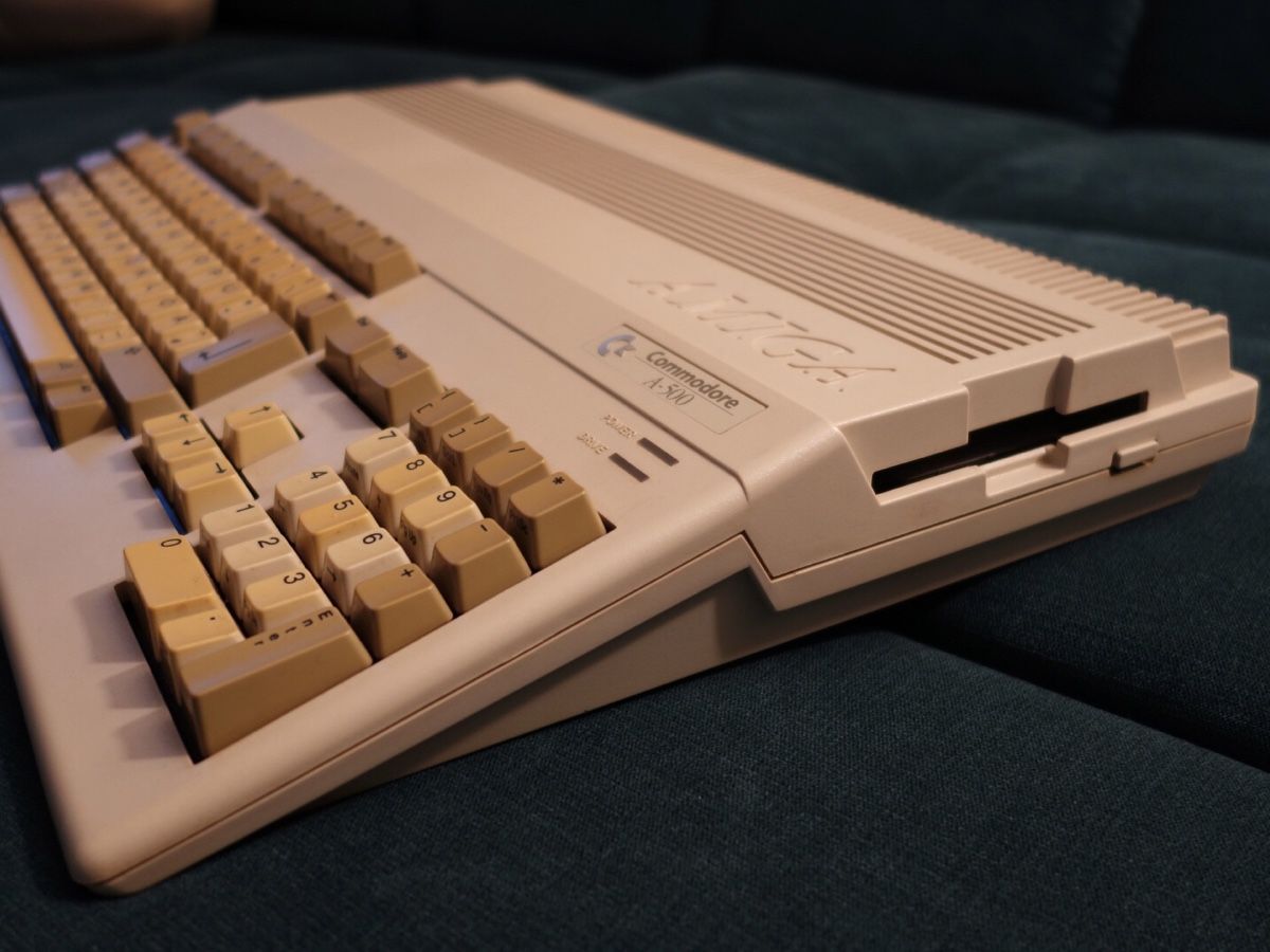 Commodore PCs: Commodore Amiga 500 – Gebraucht aus Bützberg von  3