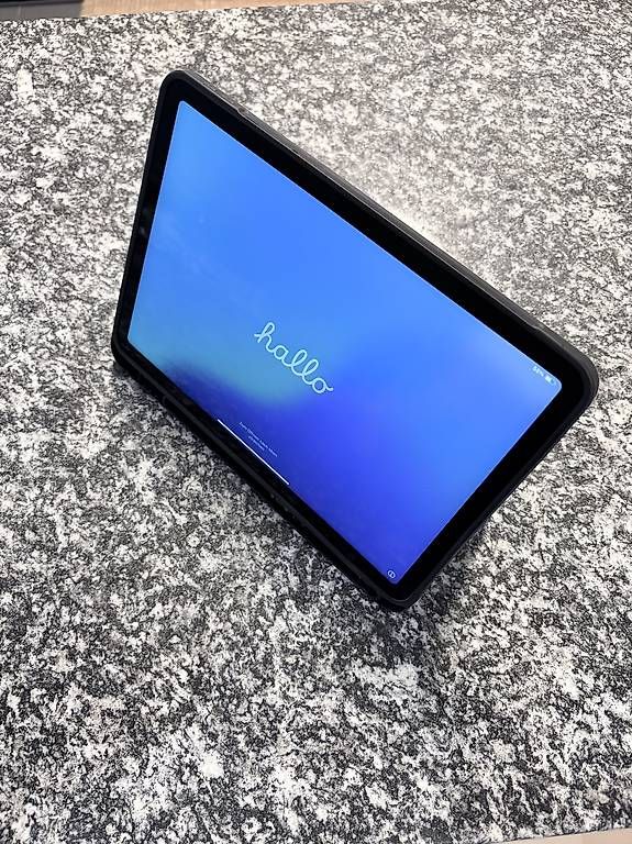 Apple Tablet PC: iPad Air 5th Generation 64 gb – Usato da Zürich venduto da h4llo 3