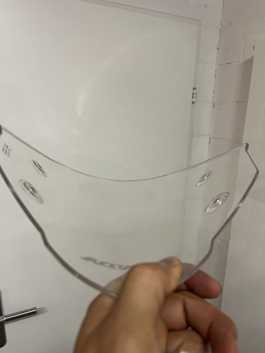 Honda Tutti i ricambio per moto: Windshield for Honda Transalp XL 750 – Usato da Uster venduto da hsh9 2
