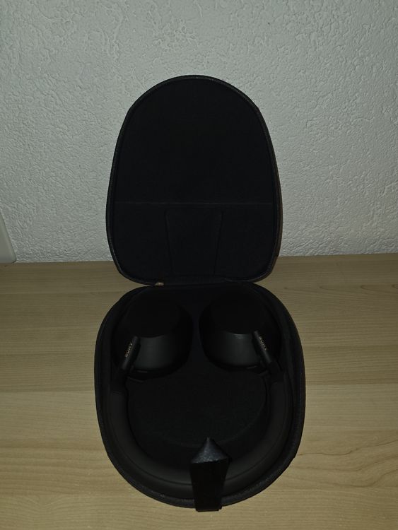 Sony Kopfhörer: Sony WH-1000XM5 Kopfhörer -  So gut wie neu!  - Schwarz – Gebraucht aus Uster von noa_2vyn 2