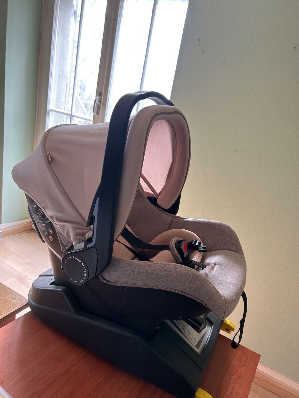 Peg Perego Seggiolini per auto: Babyschale mit 3 Isofix Stationen, unfallfrei – Usato da Solothurn venduto da susibusi11 8