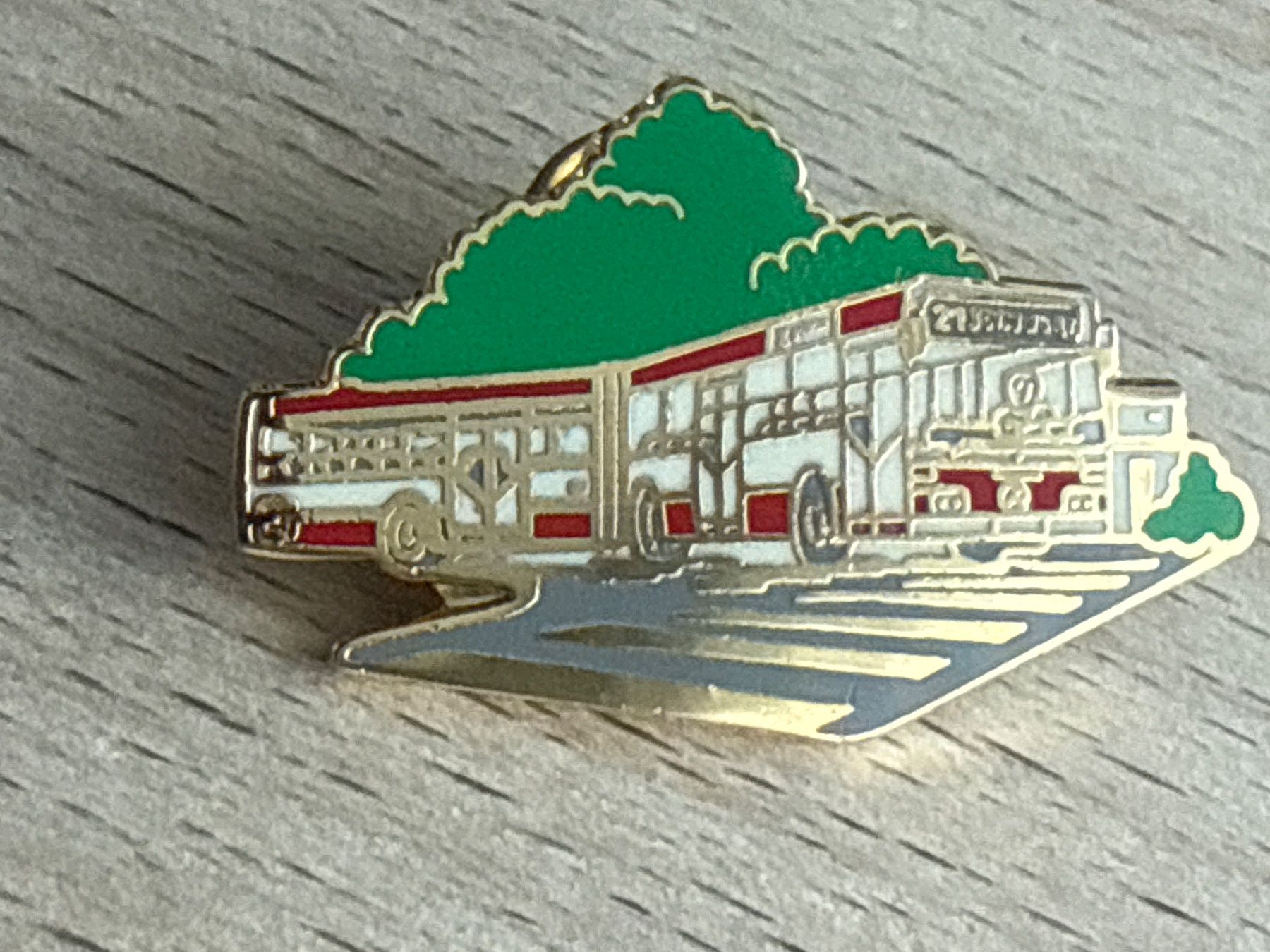Mercedes-Benz Plaquettes & Badges: Pin Mercedes-Benz – D'occasion à Glattbrugg par Schweigmatt