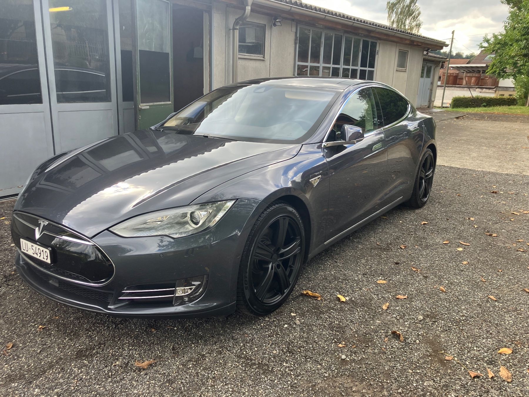 Tesla Autos: Tesla Model S 85D – D'occasion à Buchs LU par Rnp 4